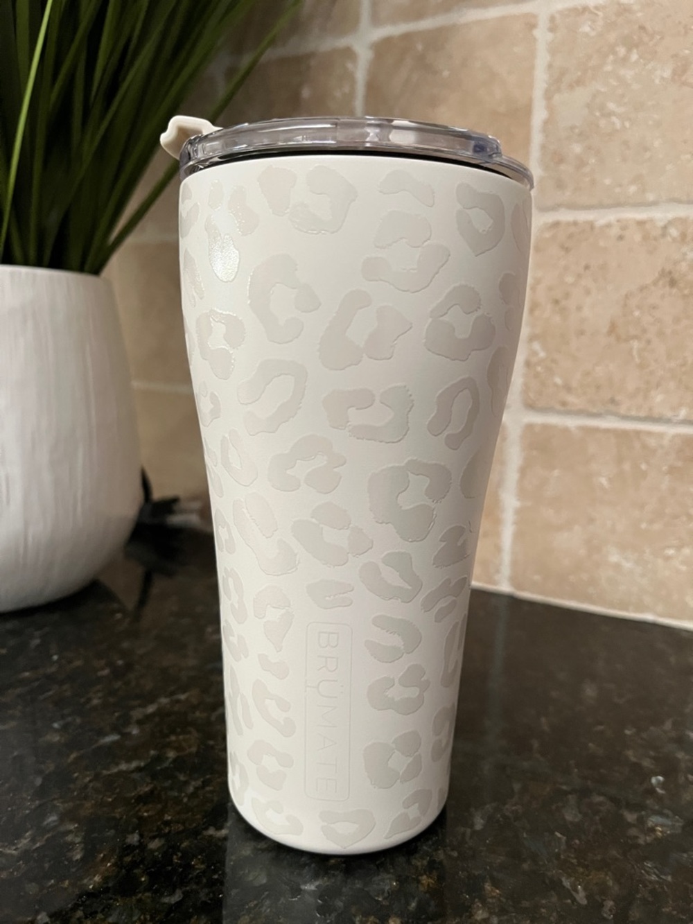 BrüMate White Leopard Insulated Tumbler *limited edition* 22oz NAV